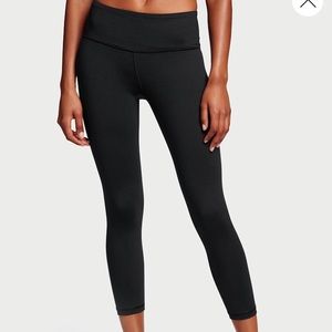 Victoria Secret Sport Knockout Capri
